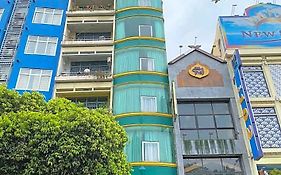 Camelia 108 Le Lai Hotel